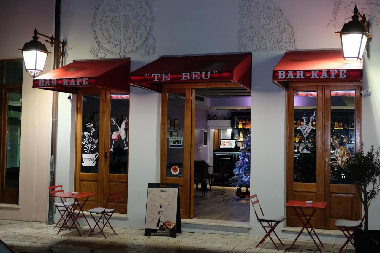 Tebeu Coffe And Bar Panzió Vlora Kültér fotó